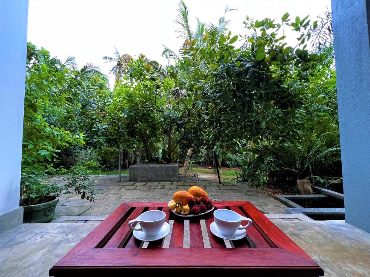 My Home Villa Hikkaduwa Esterno foto