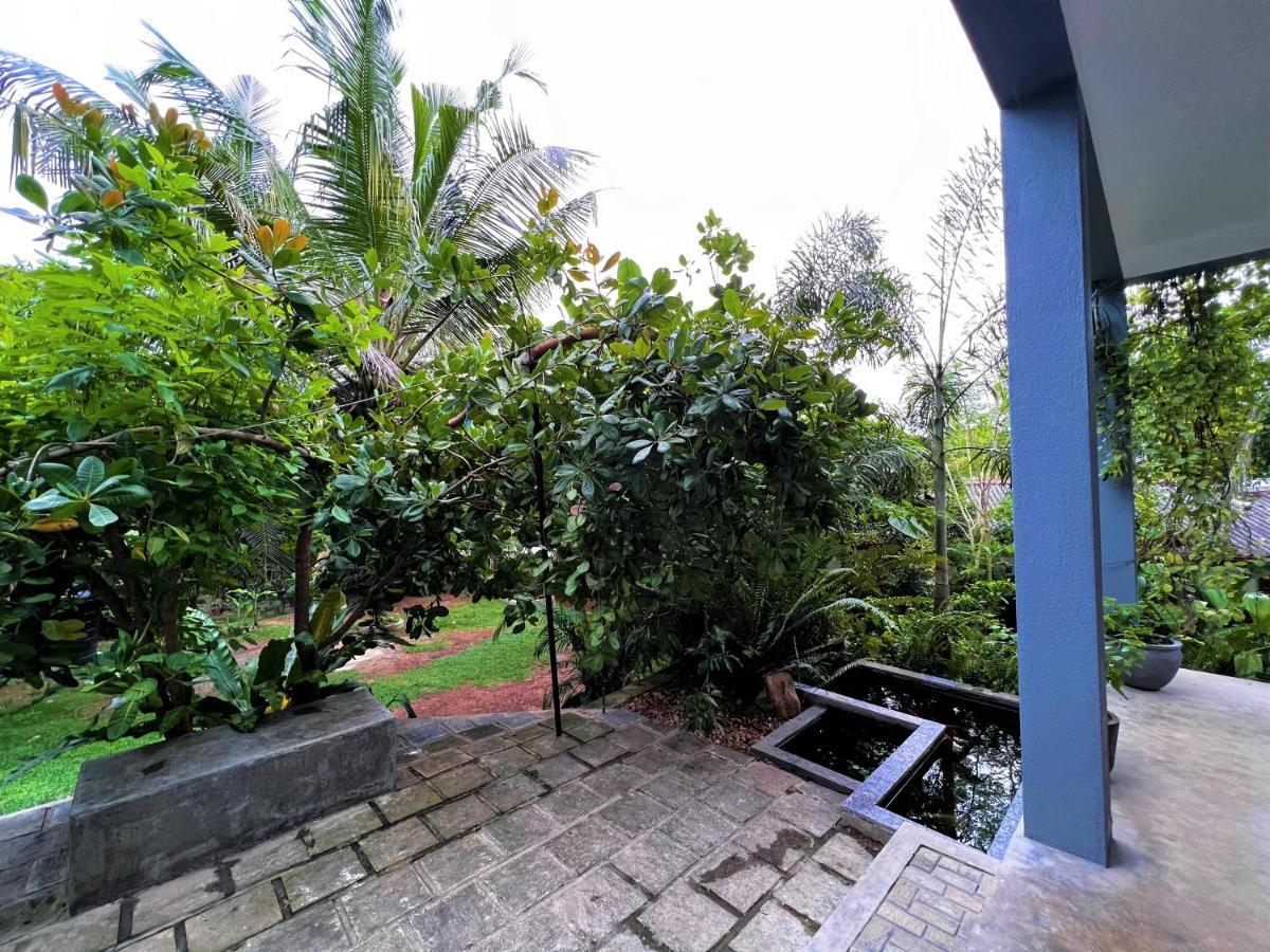 My Home Villa Hikkaduwa Esterno foto