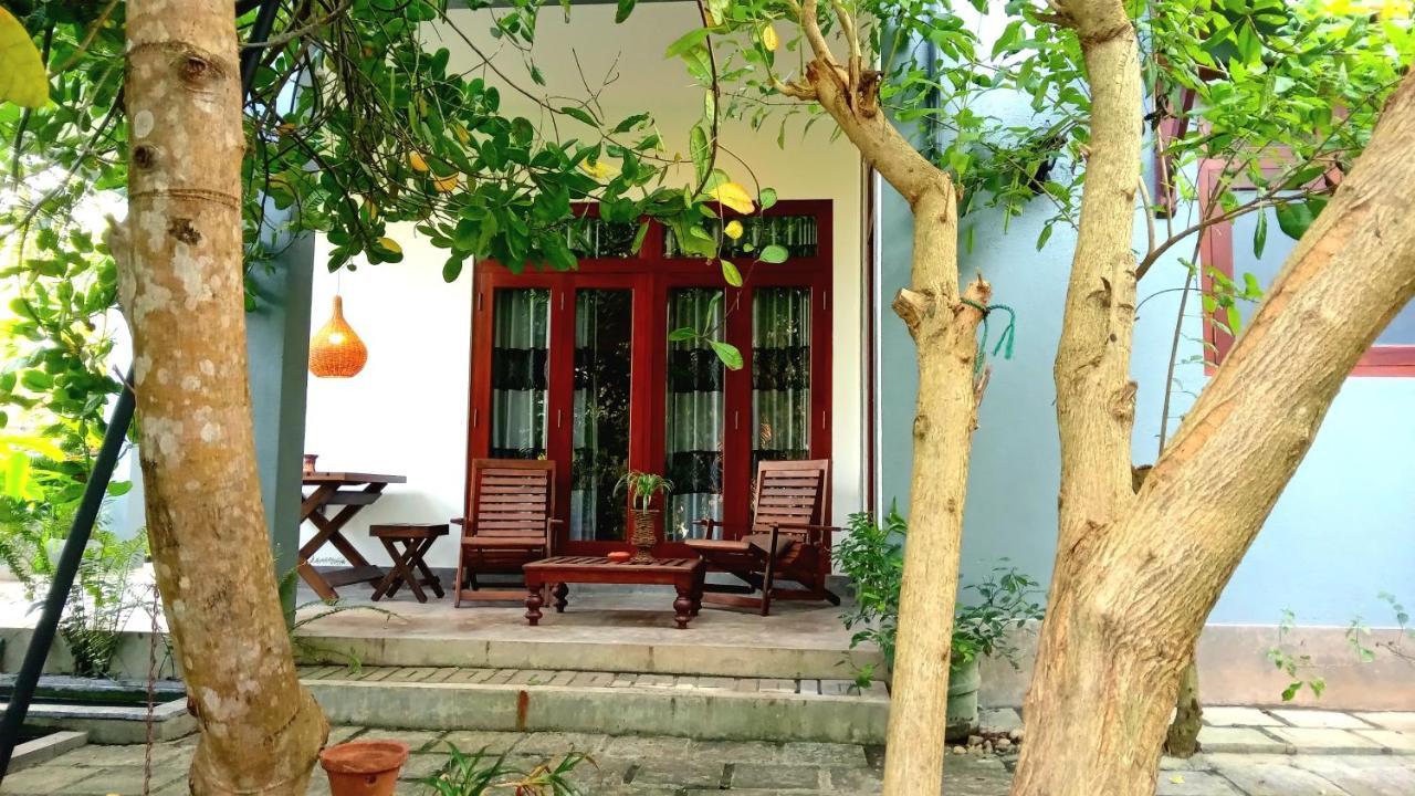 My Home Villa Hikkaduwa Esterno foto