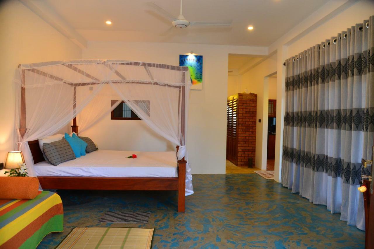 My Home Villa Hikkaduwa Esterno foto